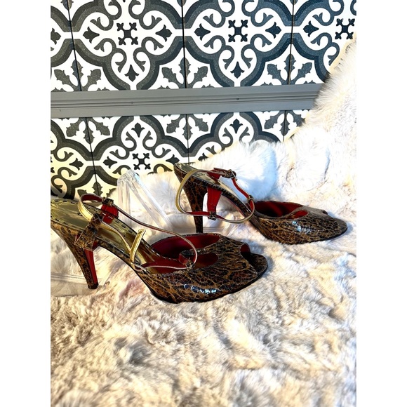 Gianni Bini - RED BOTTOM STILETTO HEELS - Sz 7.5 Crackled Snakeskin Peeptoe - Picture 4 of 11